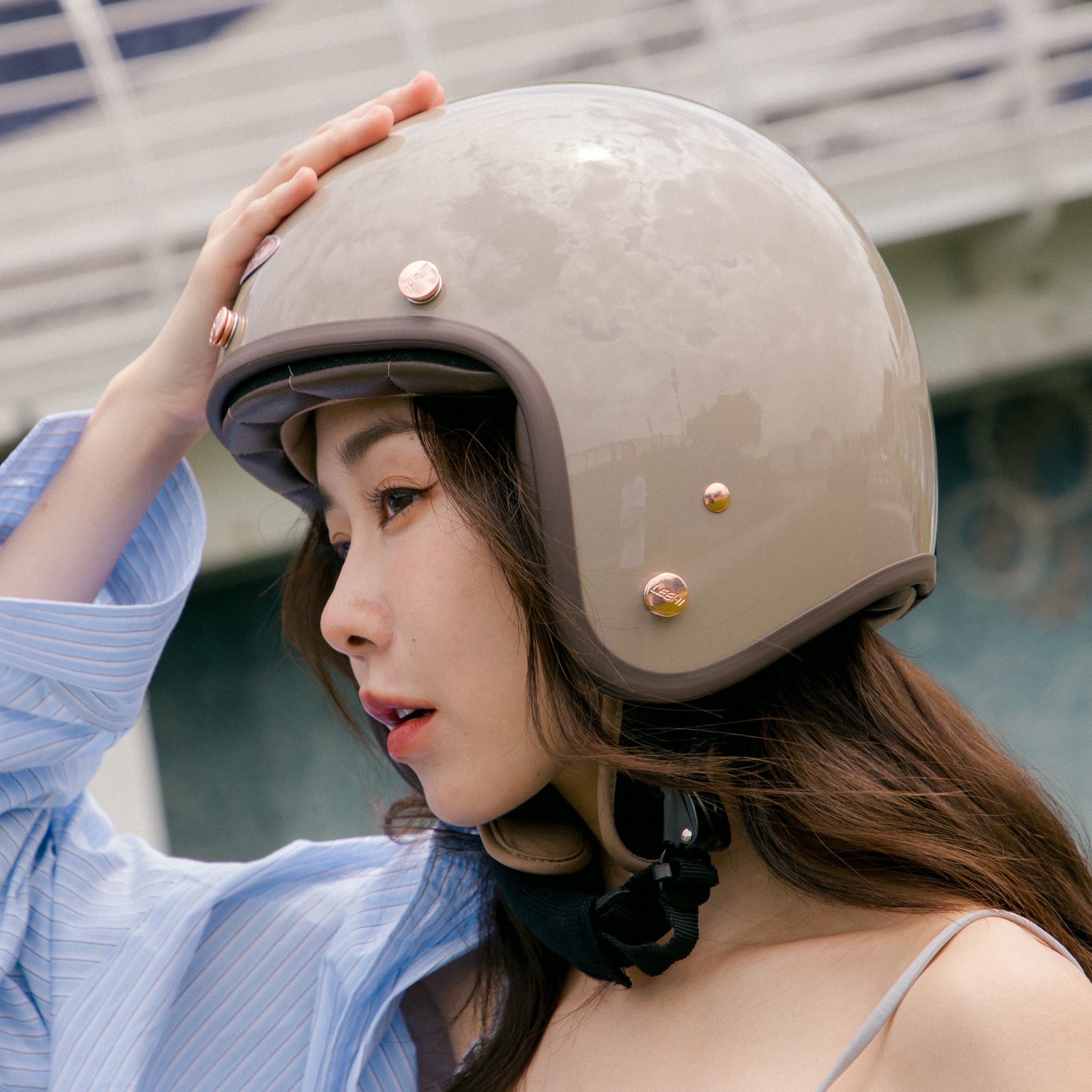 LEEHI復古質感安全帽【榛果奶茶】